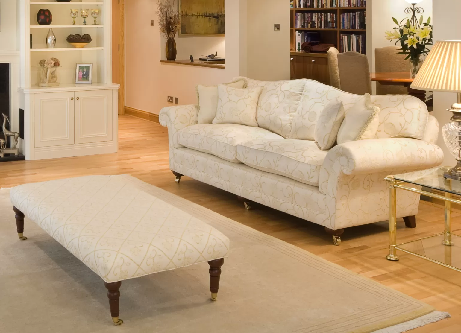 A range of furniture ideally suited for the more formal drawing room, especially when using traditional damask fabrics, showing the full beauty of an outstandingly designed range of furniture.
